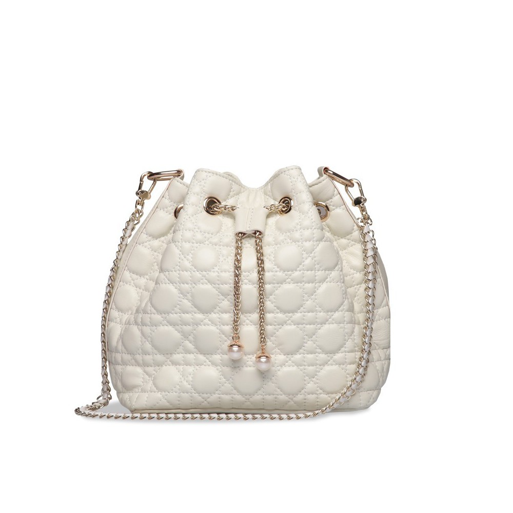 Rosaire « Vigny » Quilted Lambskin Leather Bucket Bag with Drawstring Closure Ivory White Color / 75102