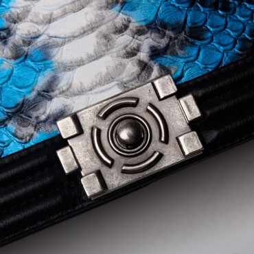 Rosaire « Soline » Shoulder Bag made of Cowhide Leather (Snakeskin Pattern) with Chain Link in Black Blue White Color / 76178