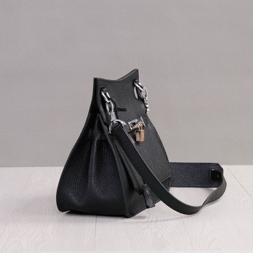 Rosaire « Olivia » Messenger Cross Body Cowhide Leather Bag with Strap Closure in Black Color 76200
