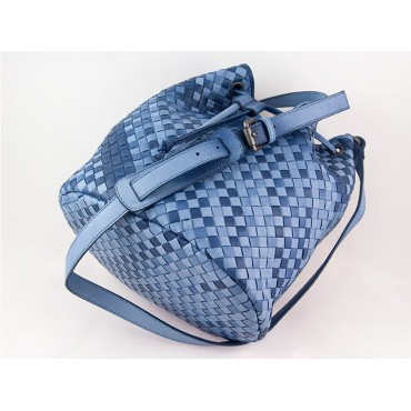 Delderci® « Lucrezia » Intrecciato Lambskin Leather Bucket Bag with Drawstring Closure in Blue Color Gradient 88102