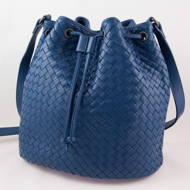 Delderci® « Lucrezia » Intrecciato Lambskin Leather Bucket Bag with Drawstring Closure in Blue Color 88102