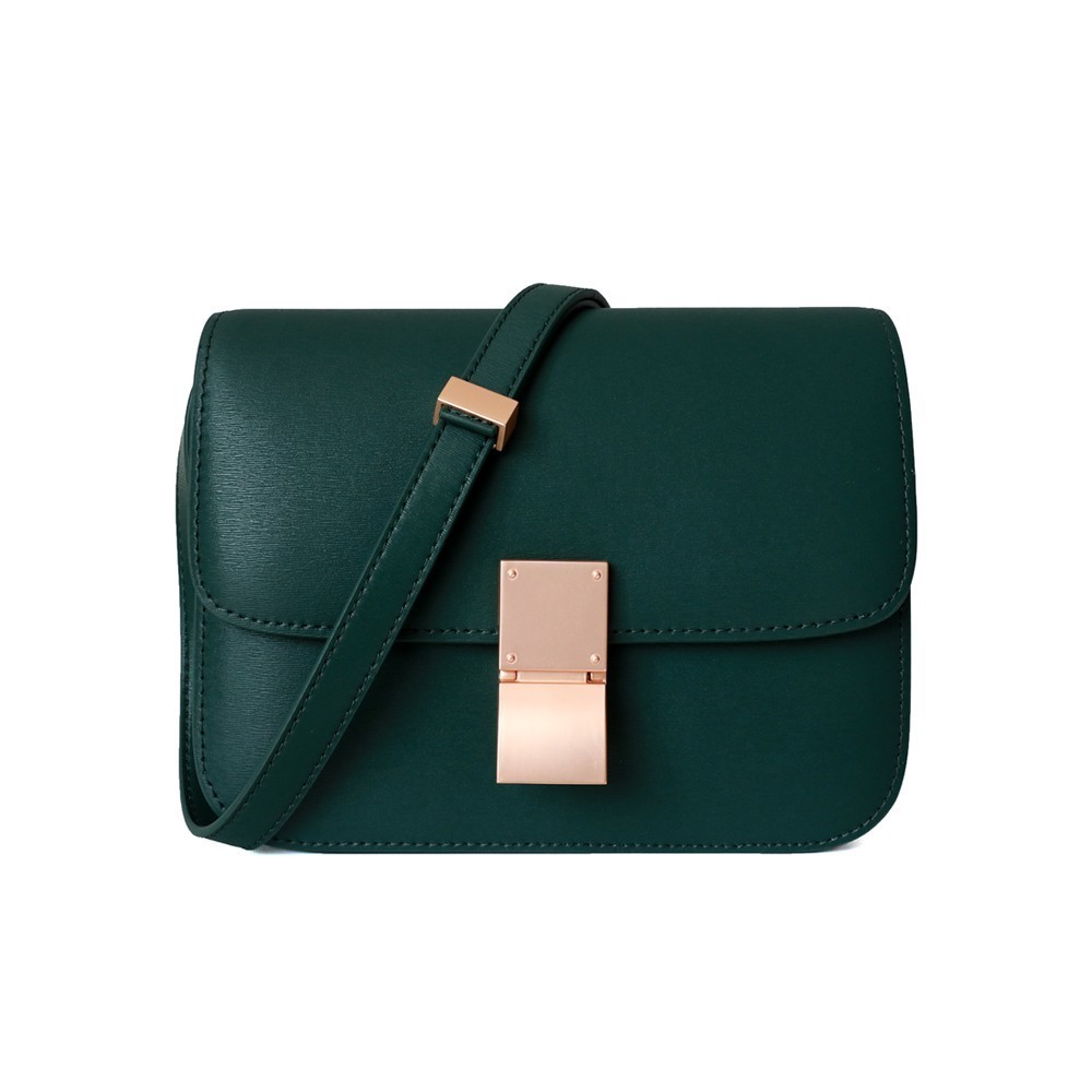 Grete pebble leather shoulder bag in black with green edge paint - ro bags