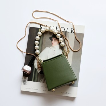 Eldora Genuine Leather Shoulder Bag Green 77327